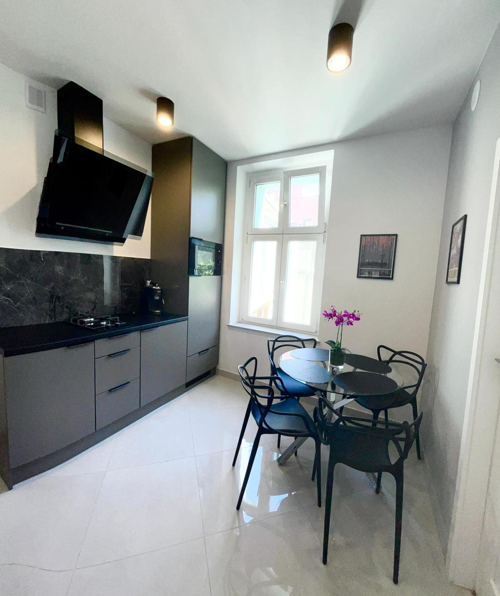 Apartment Przy Rynku Swietego Antoniego Wroclaw